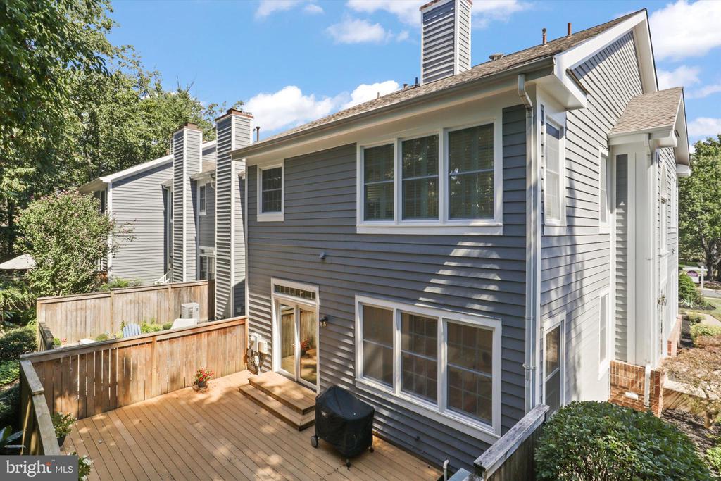 1270 WOODBROOK COURT