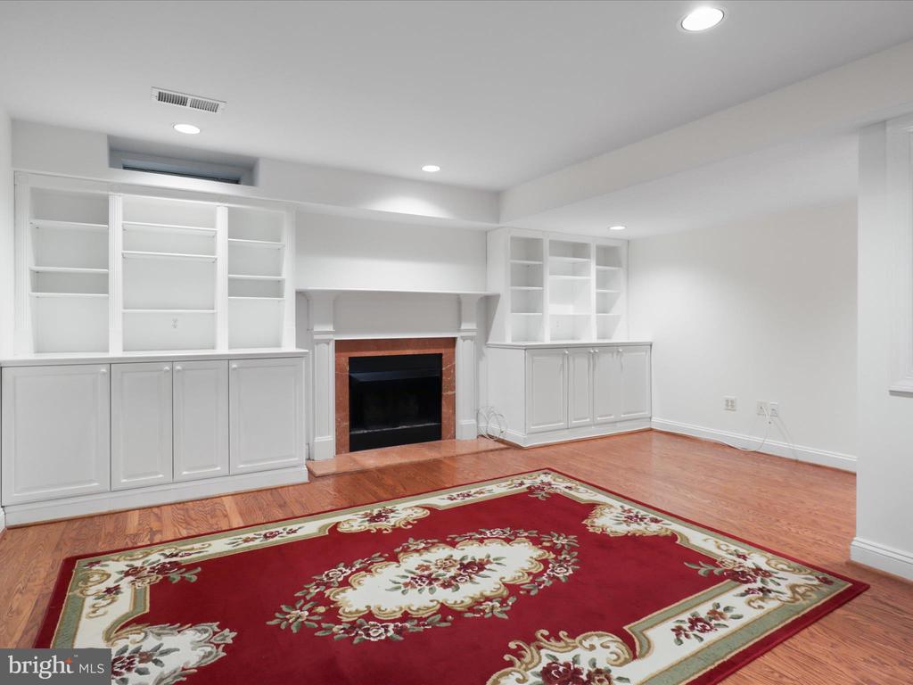 12000 CALIE COURT