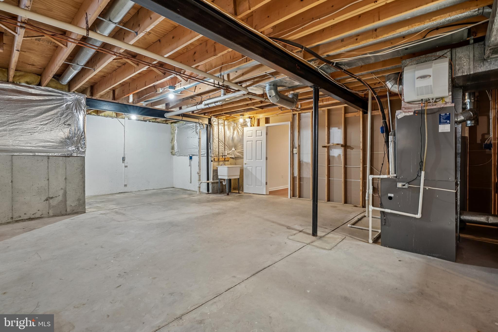 11928 PARKSIDE DRIVE