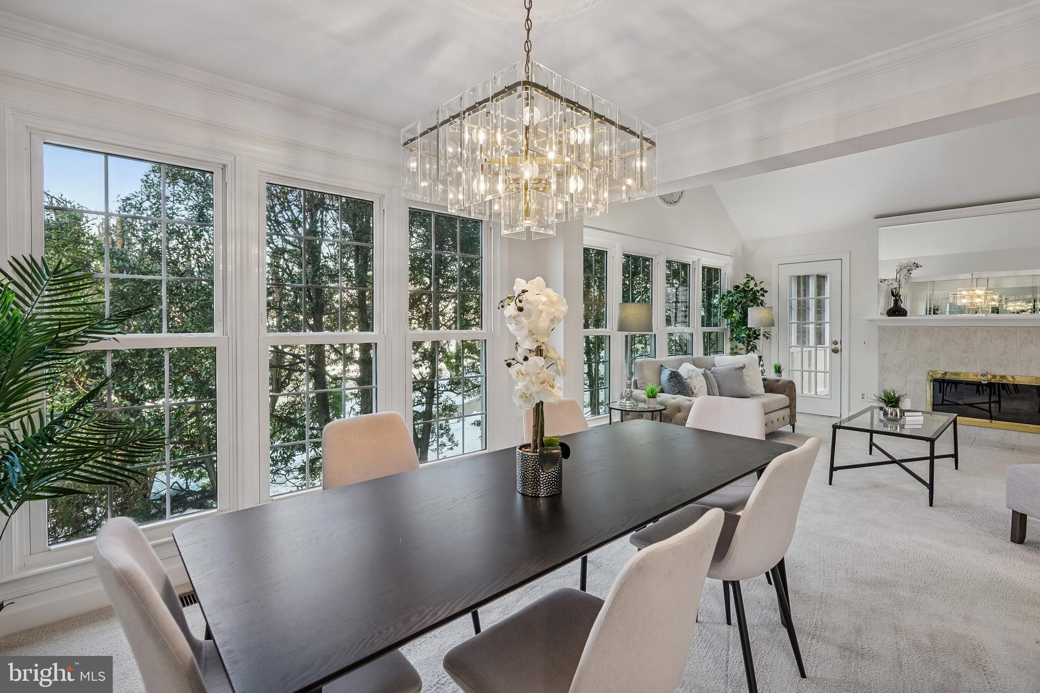 11928 PARKSIDE DRIVE