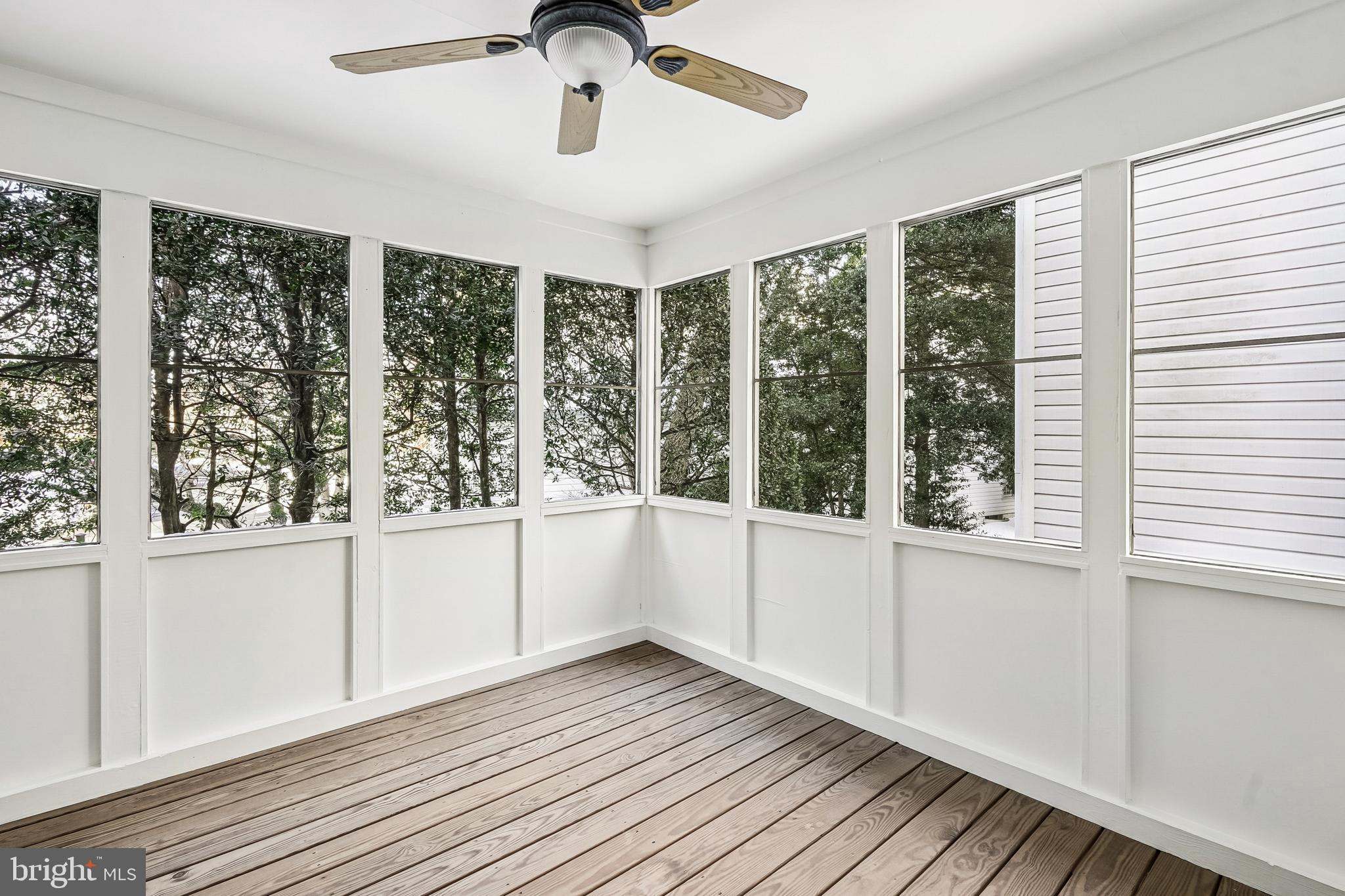 11928 PARKSIDE DRIVE