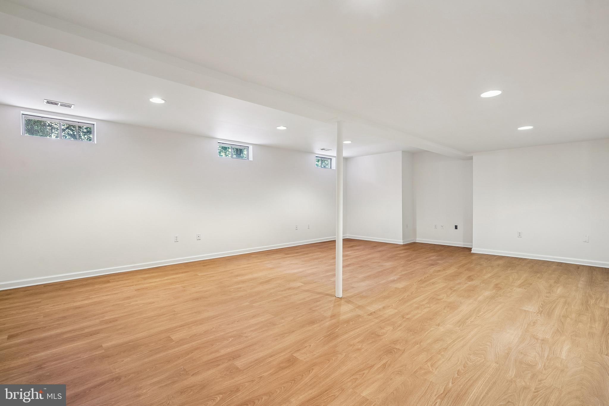 11928 PARKSIDE DRIVE