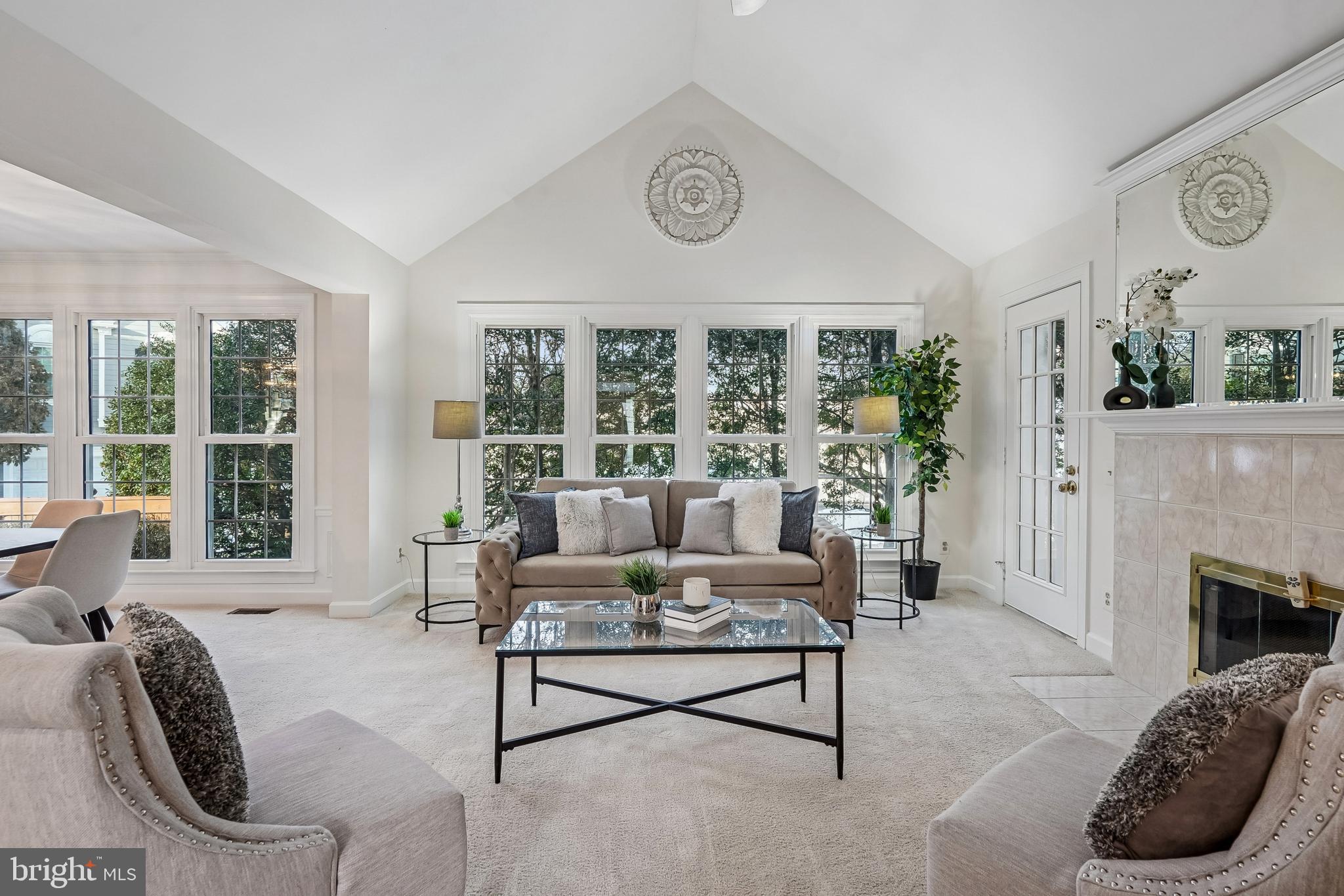 11928 PARKSIDE DRIVE