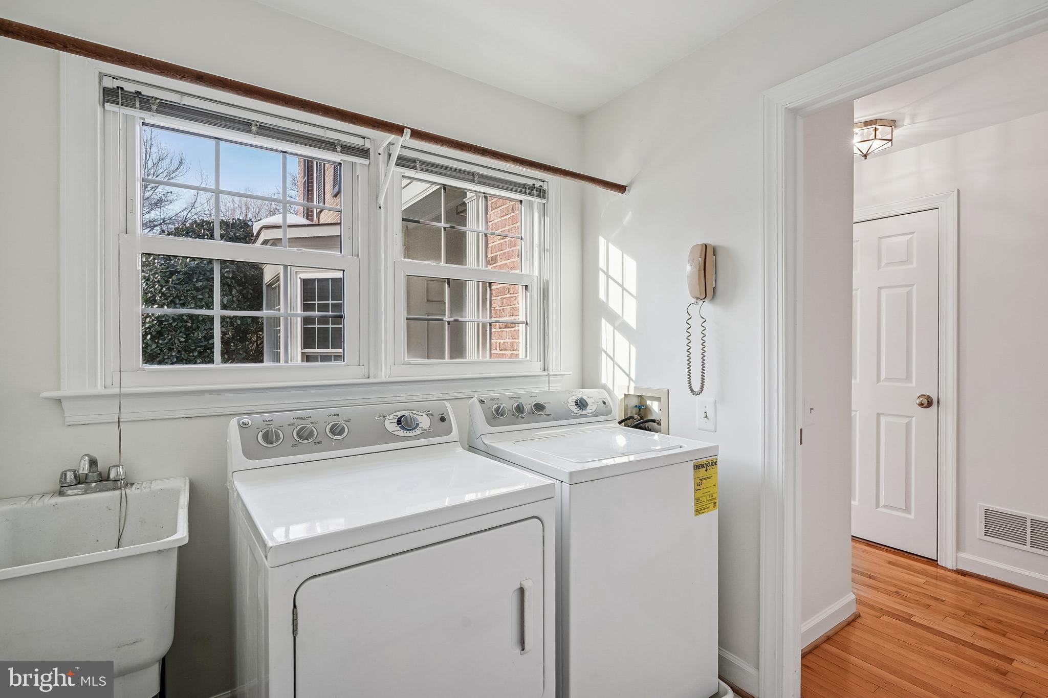 11928 PARKSIDE DRIVE