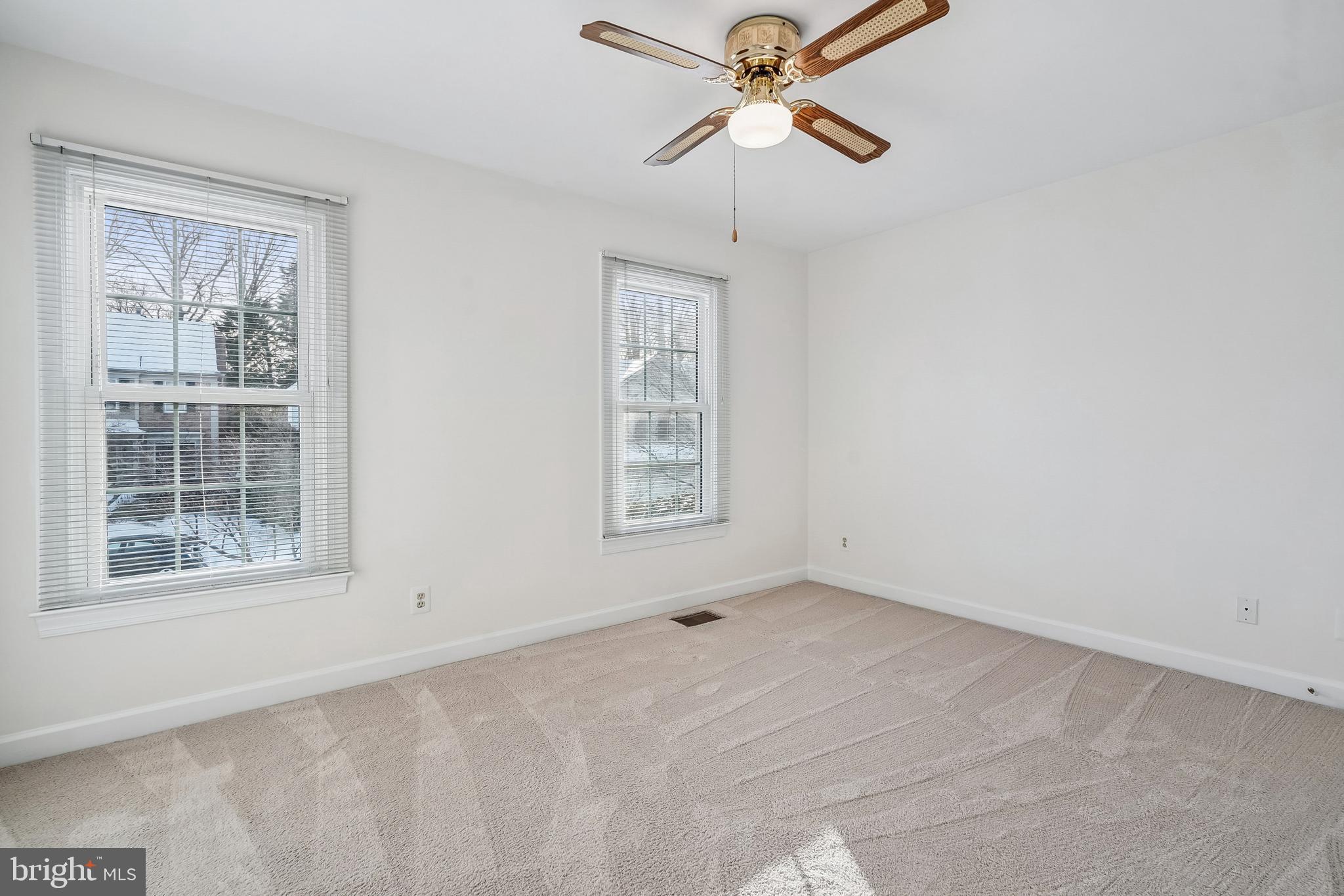 11928 PARKSIDE DRIVE