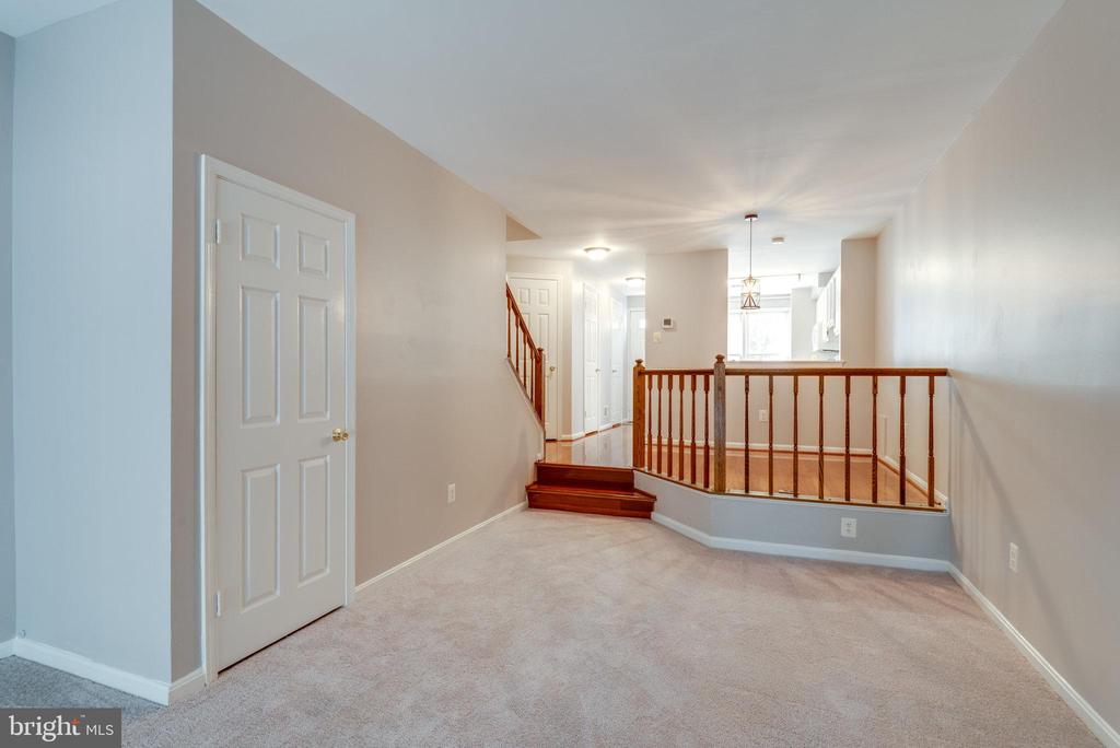 2133 WHISPER WAY