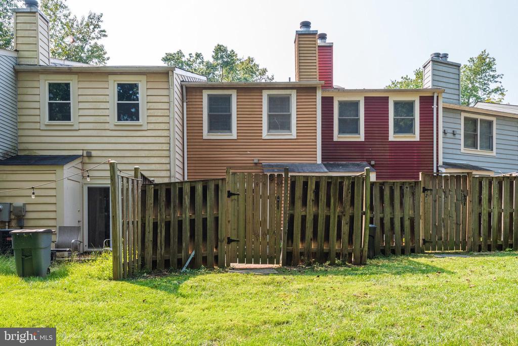 2133 WHISPER WAY