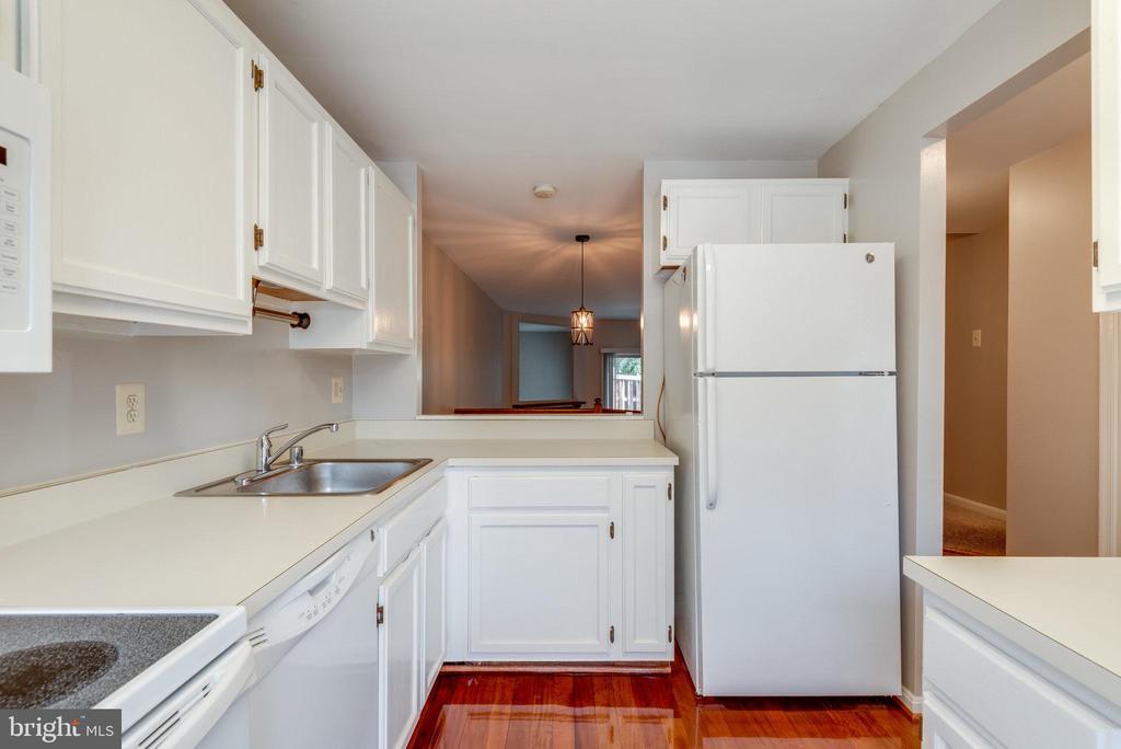 2133 WHISPER WAY