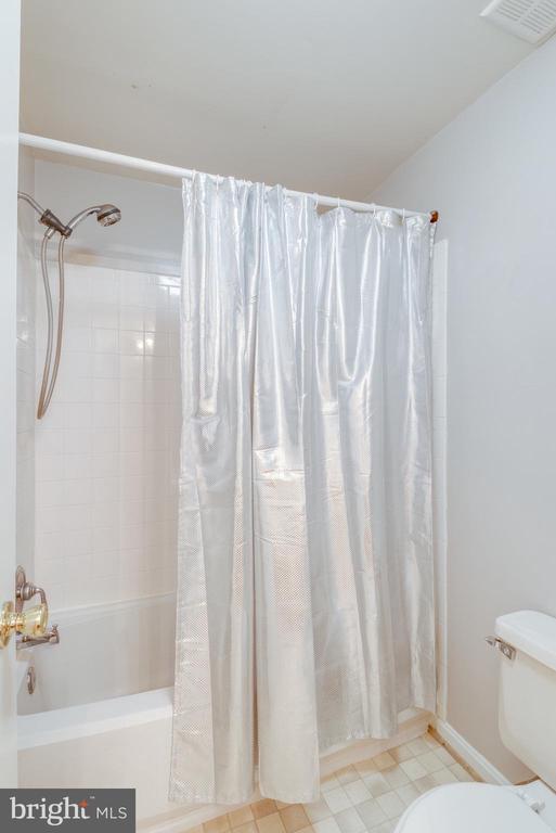 2133 WHISPER WAY