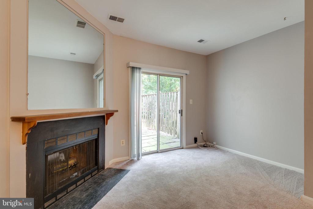 2133 WHISPER WAY