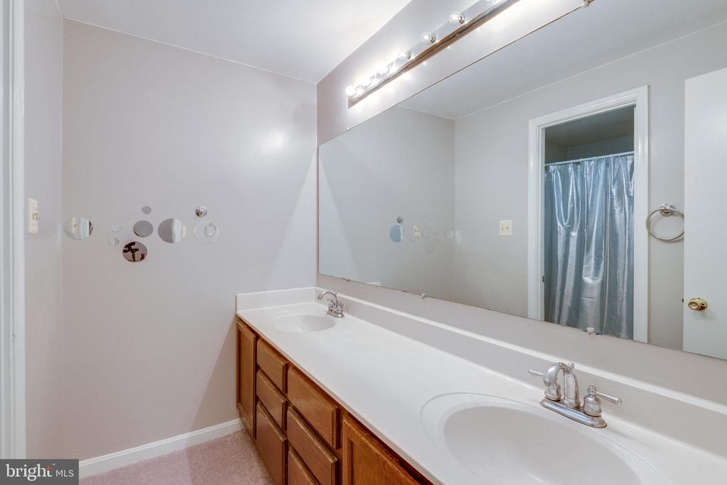 2133 WHISPER WAY
