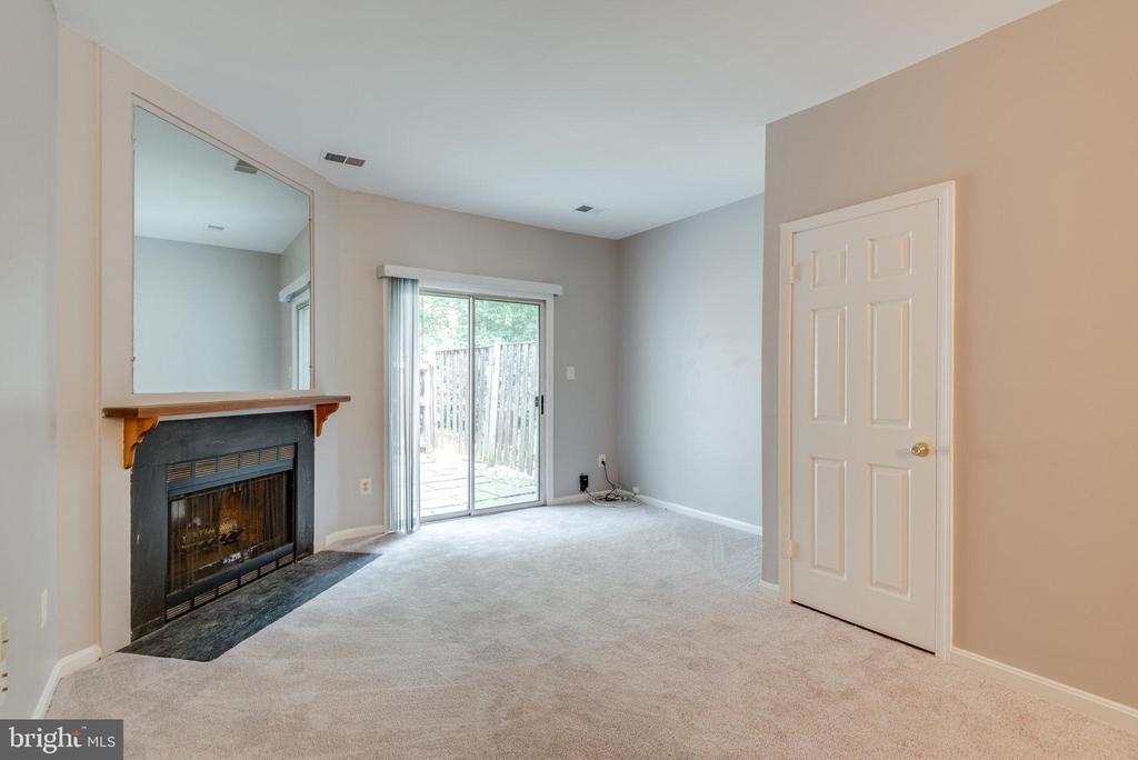 2133 WHISPER WAY