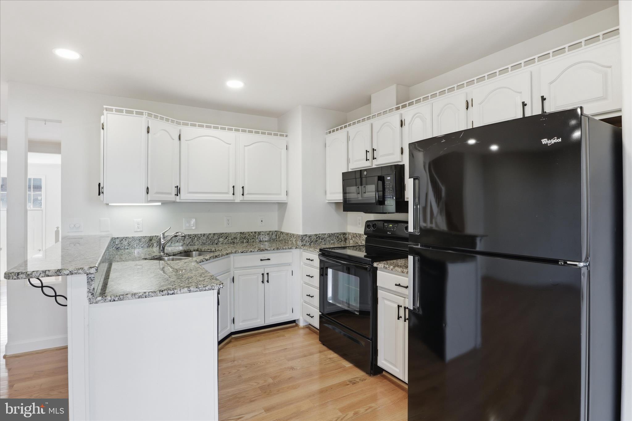 3946 VALLEY RIDGE DRIVE