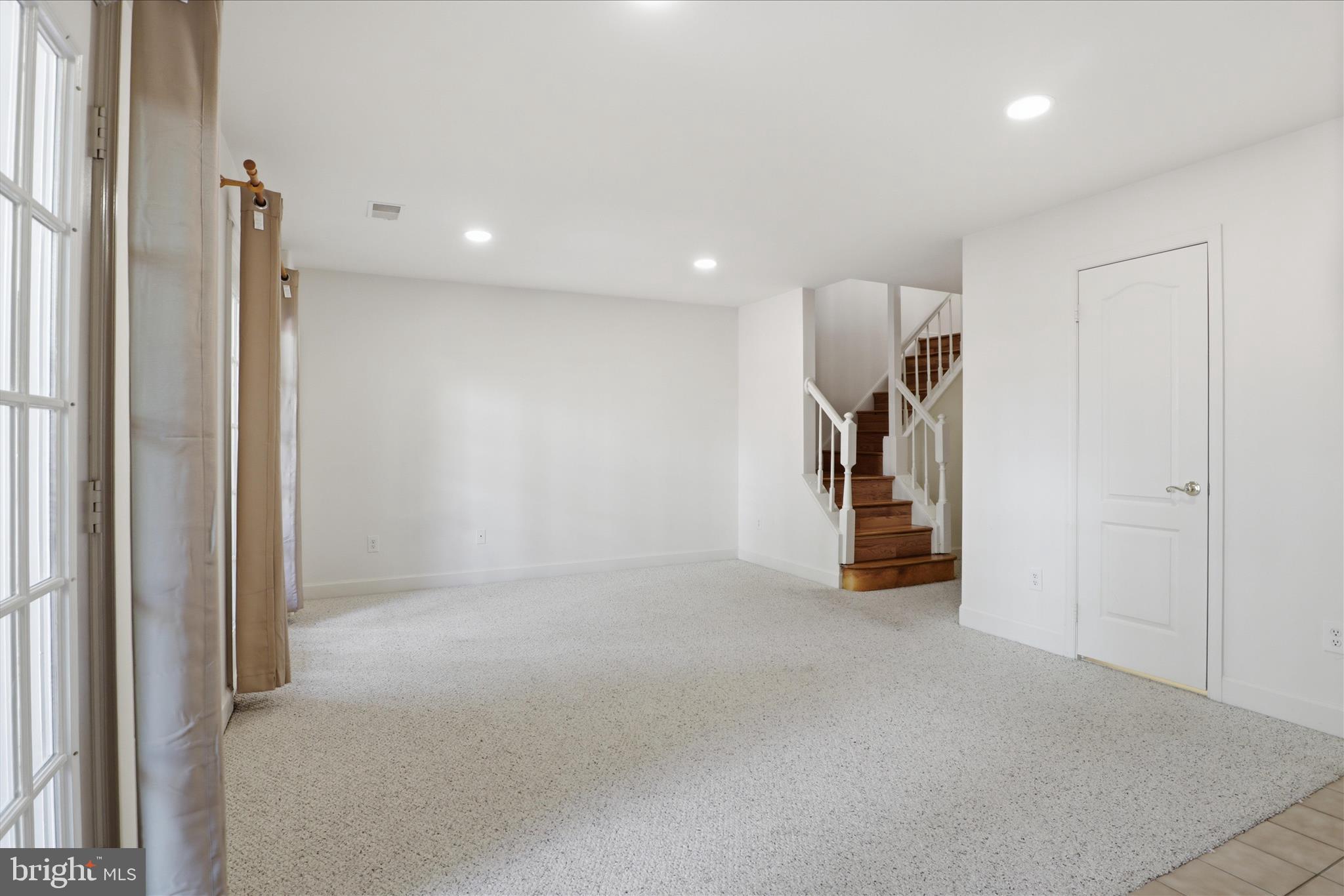 3946 VALLEY RIDGE DRIVE