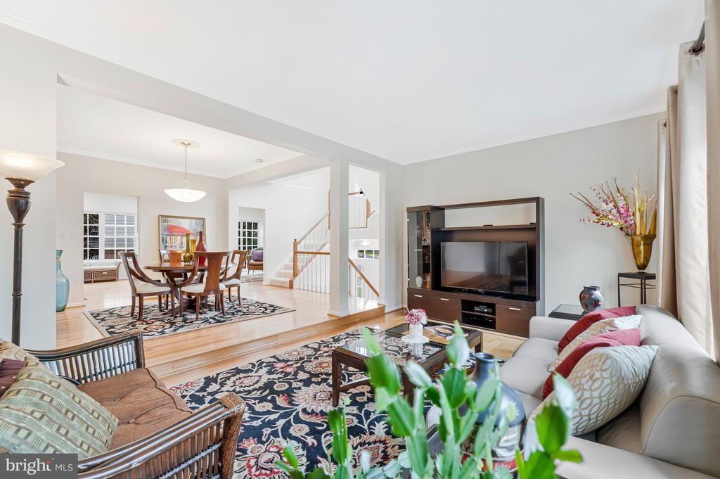 13012 QUARTZ LANE
