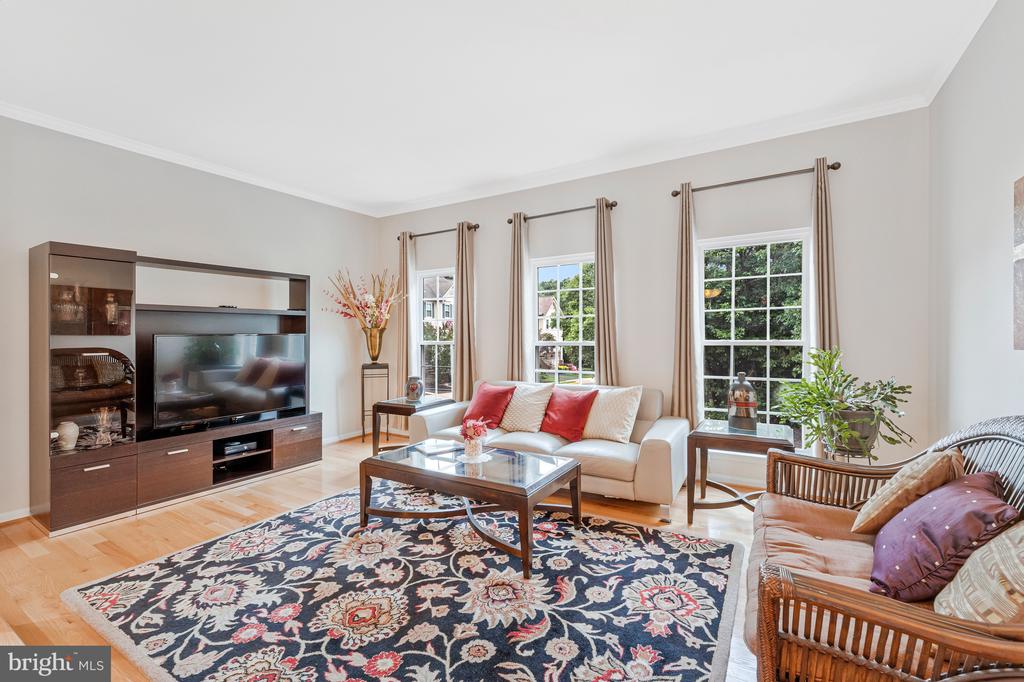 13012 QUARTZ LANE