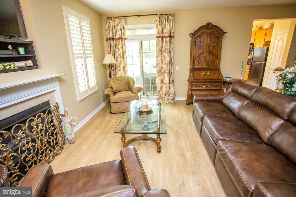 13980 Greendale Dr #7