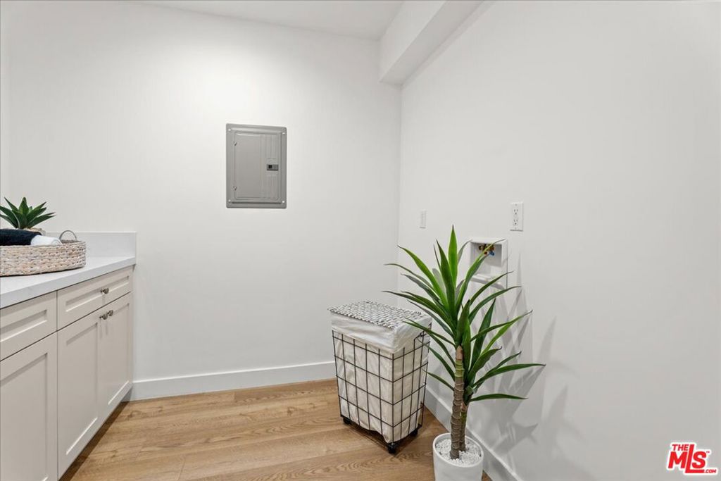 7901 Winsford Avenue