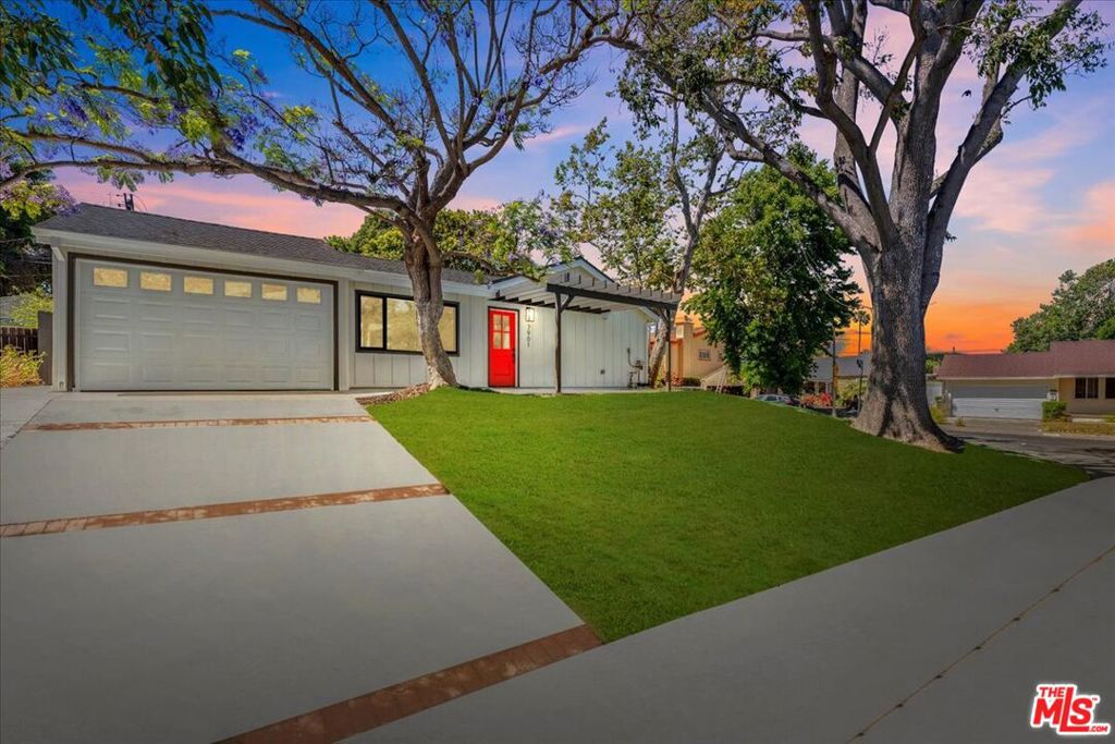 7901 Winsford Avenue