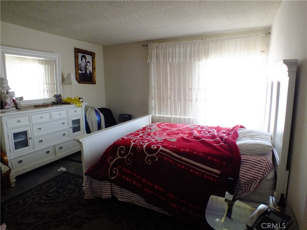 5339 Newcastle Avenue Unit: 103