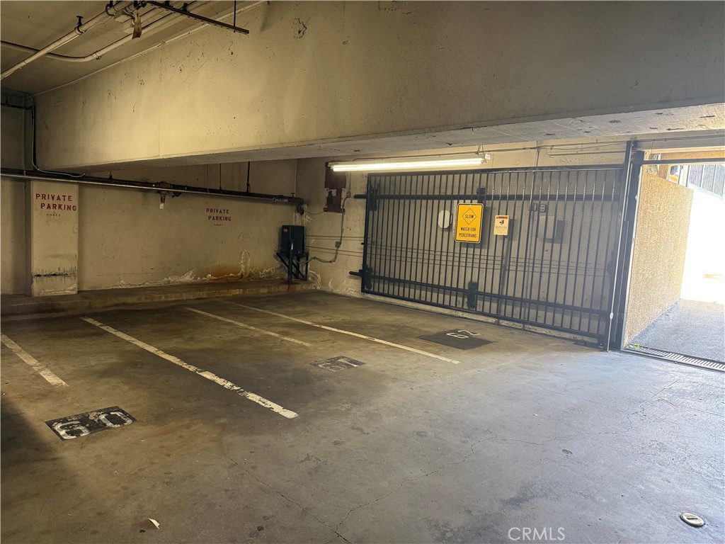 5339 Newcastle Avenue Unit: 103