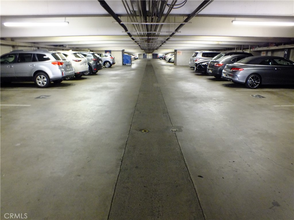 5339 Newcastle Avenue Unit: 103