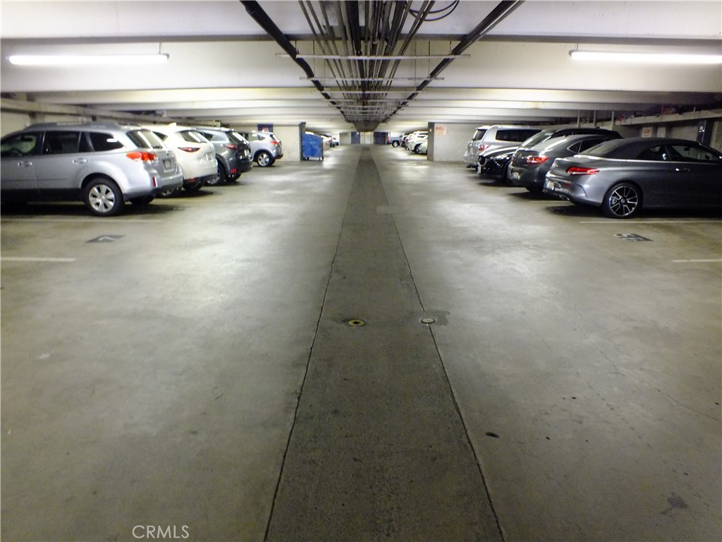 5339 Newcastle Avenue Unit: 103