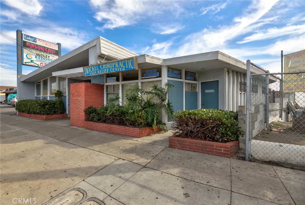 2320 Redondo Beach Boulevard