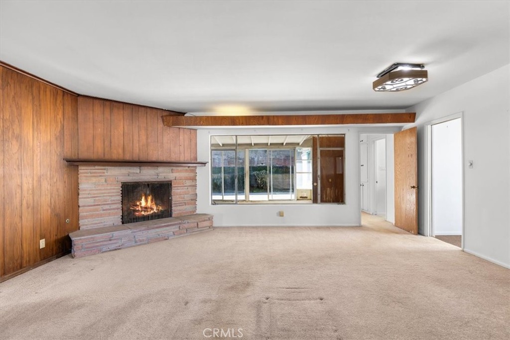 1327 S Gertruda Avenue