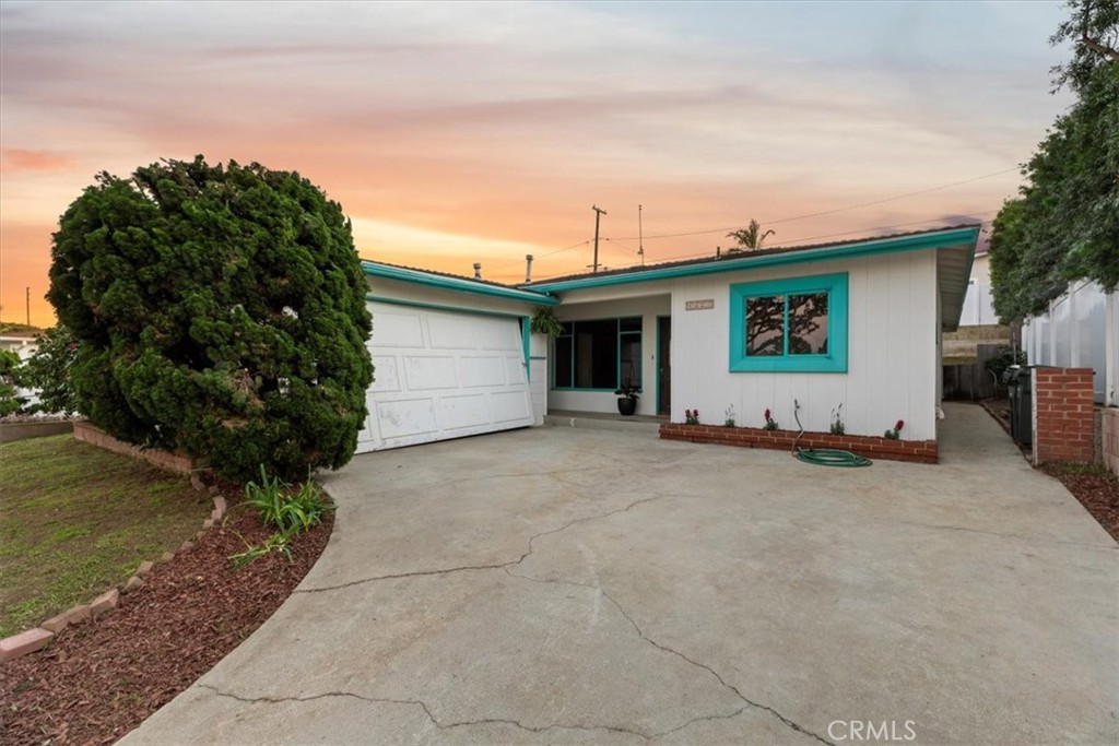 1327 S Gertruda Avenue