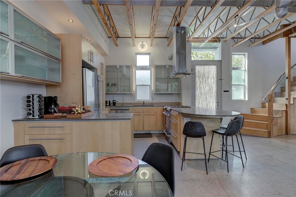 619 San Juan Avenue Unit: B