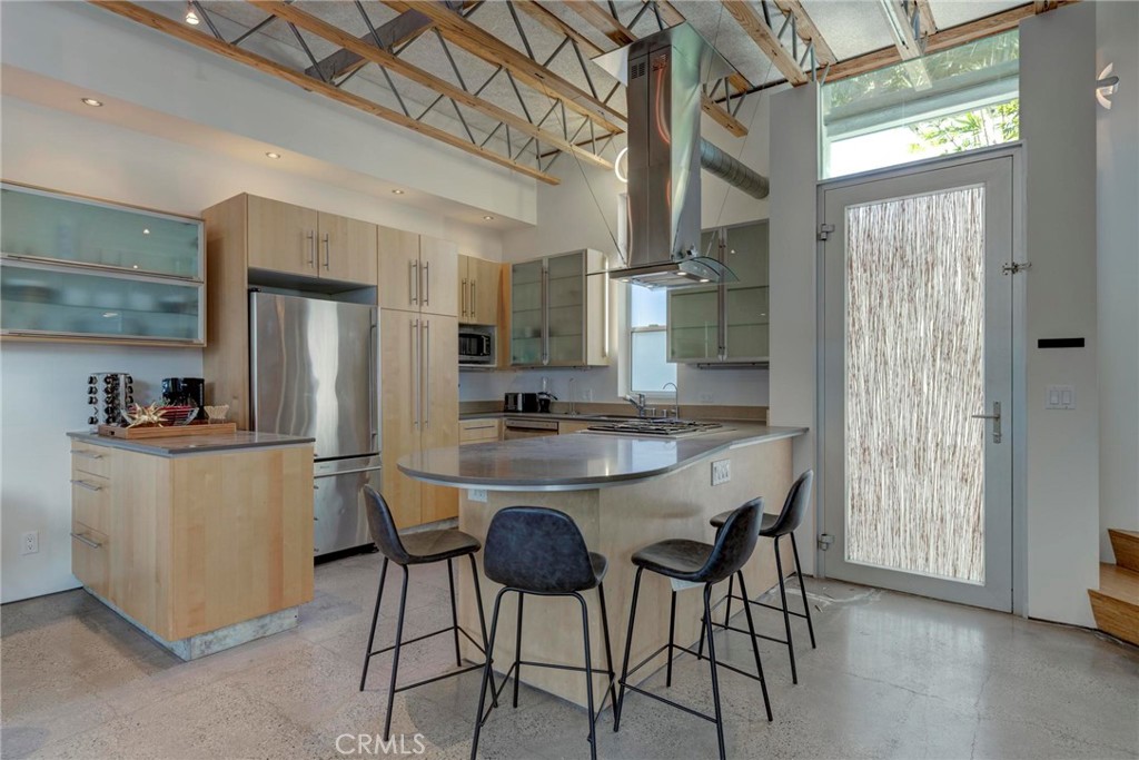 619 San Juan Avenue Unit: B