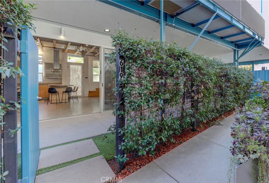 619 San Juan Avenue Unit: B