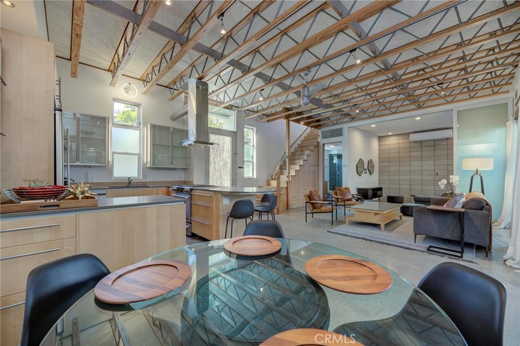 619 San Juan Avenue Unit: B