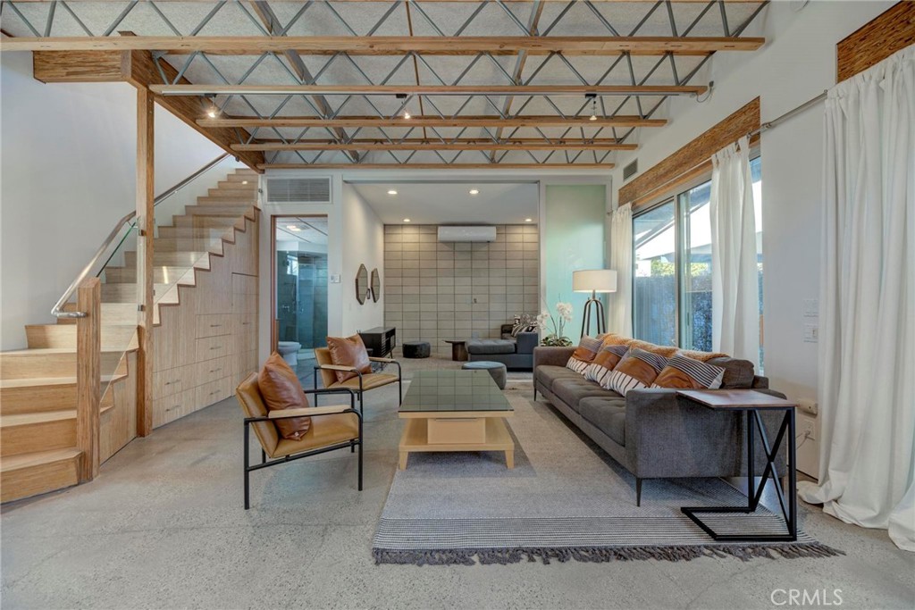 619 San Juan Avenue Unit: B