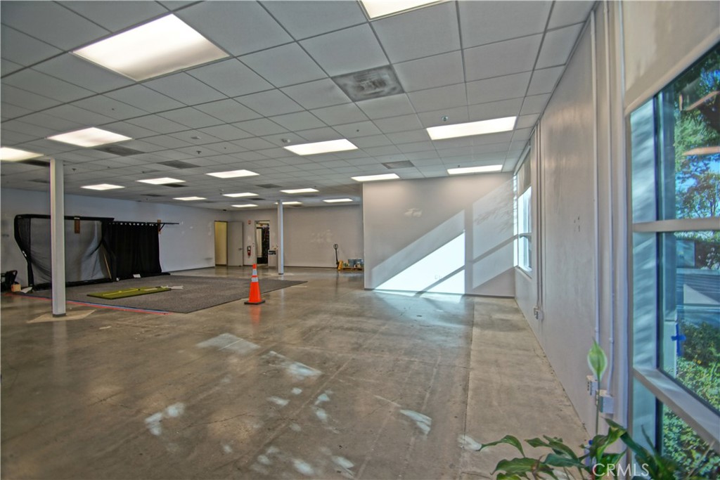 887 N Douglas Street 1