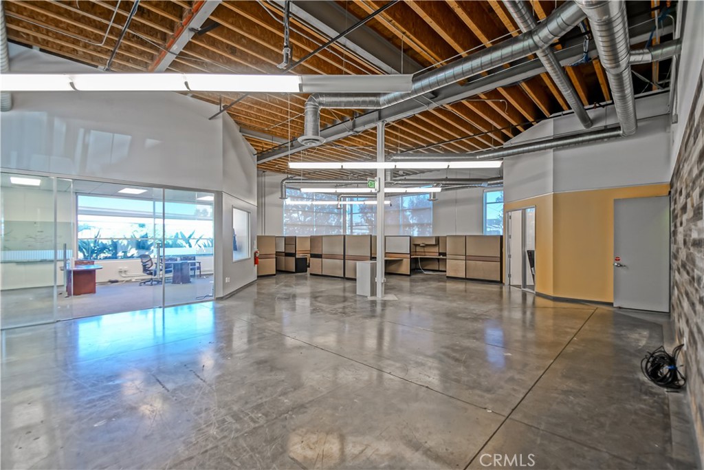 887 N Douglas Street 1