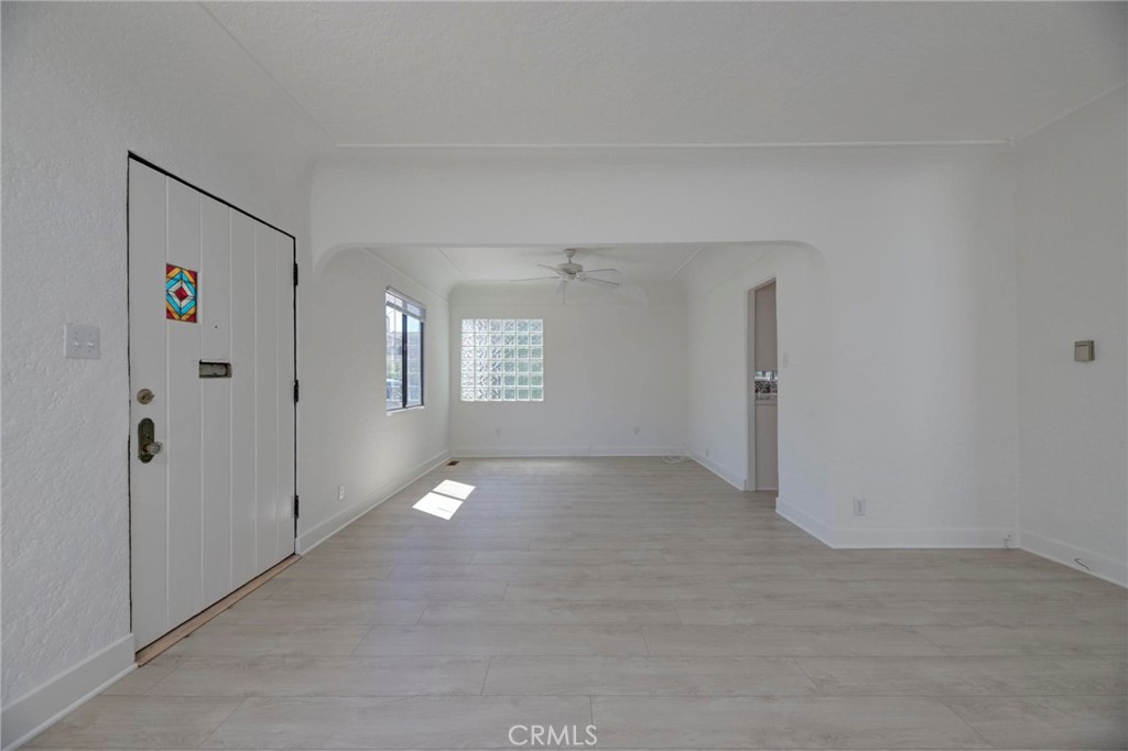 931 Manhattan Avenue