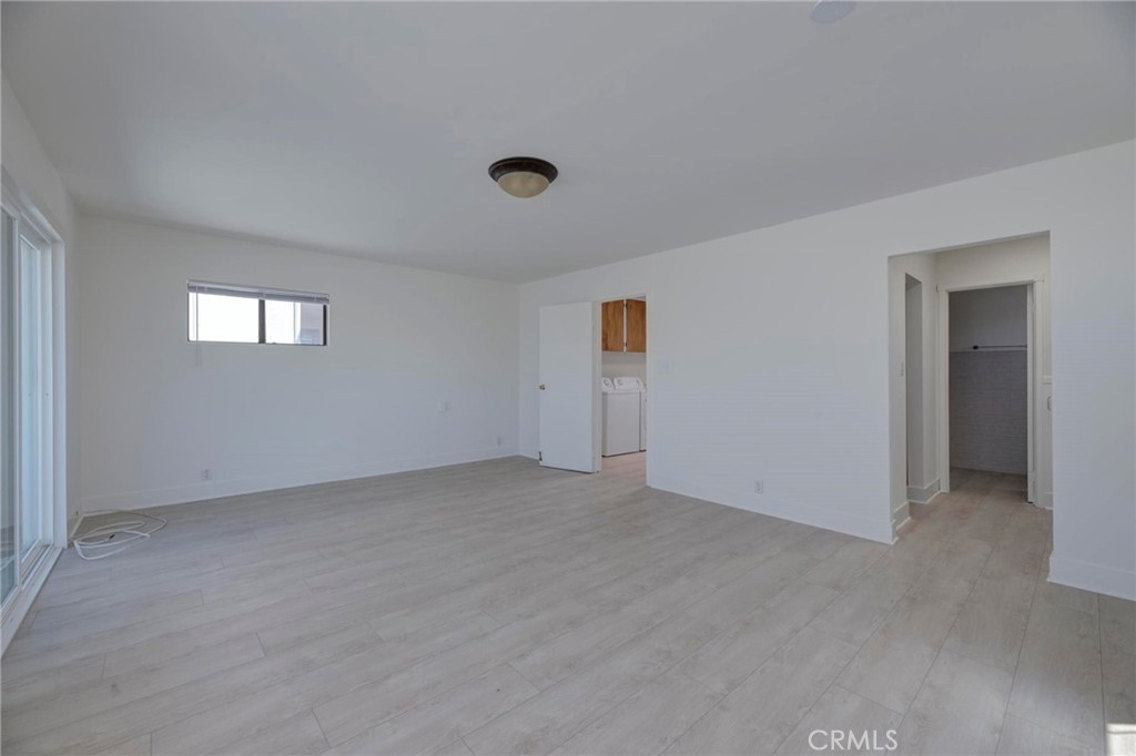 931 Manhattan Avenue