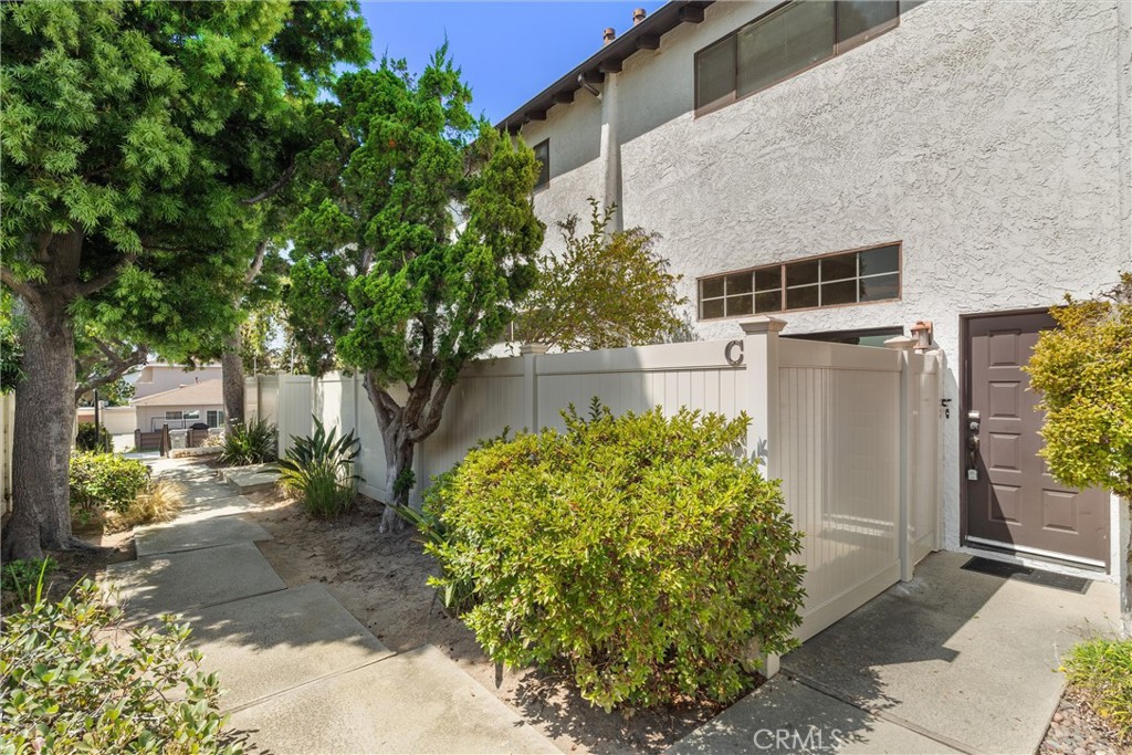 2609 Nelson Avenue C