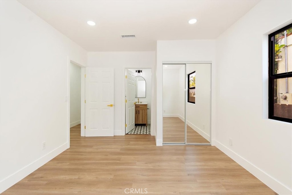 3511 S Norton Avenue