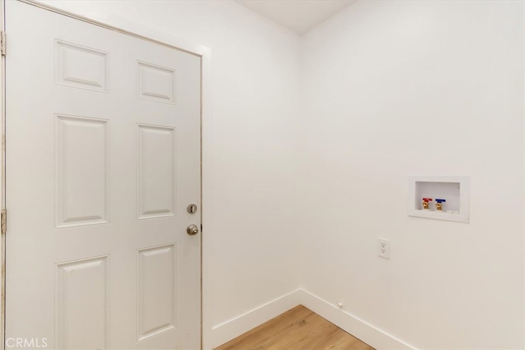 3511 S Norton Avenue