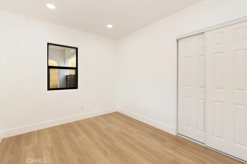 3511 S Norton Avenue