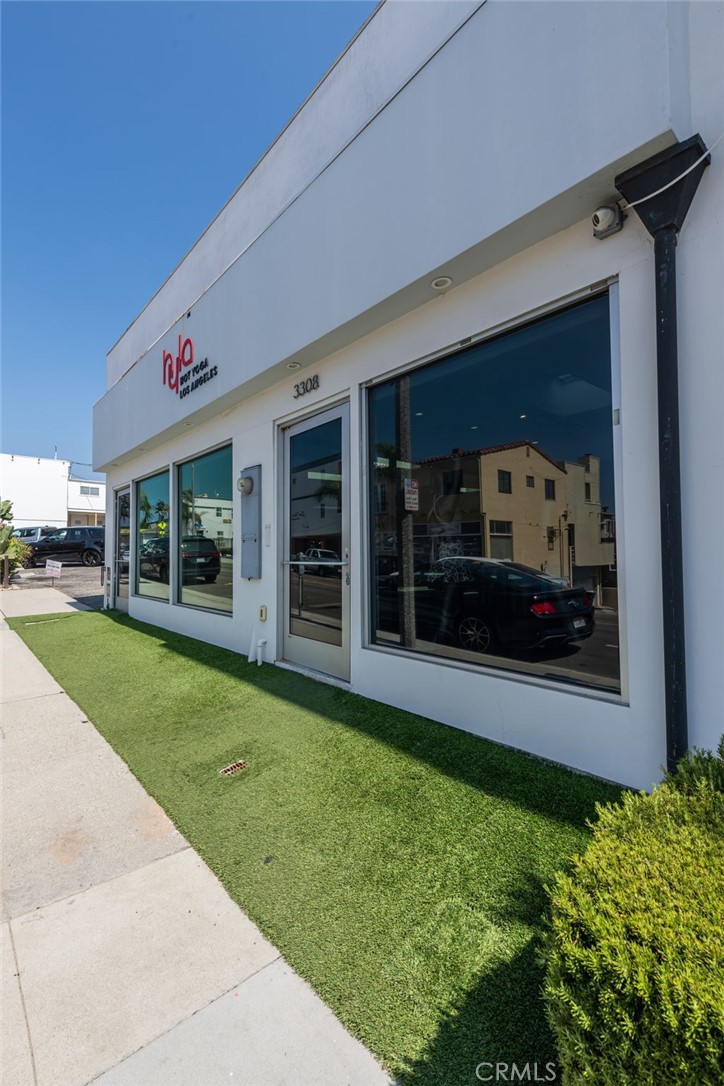 3308 Highland Avenue