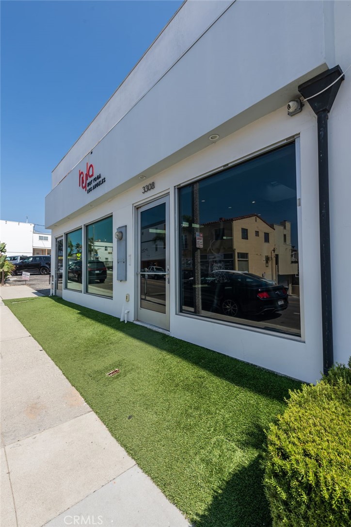 3308 Highland Avenue