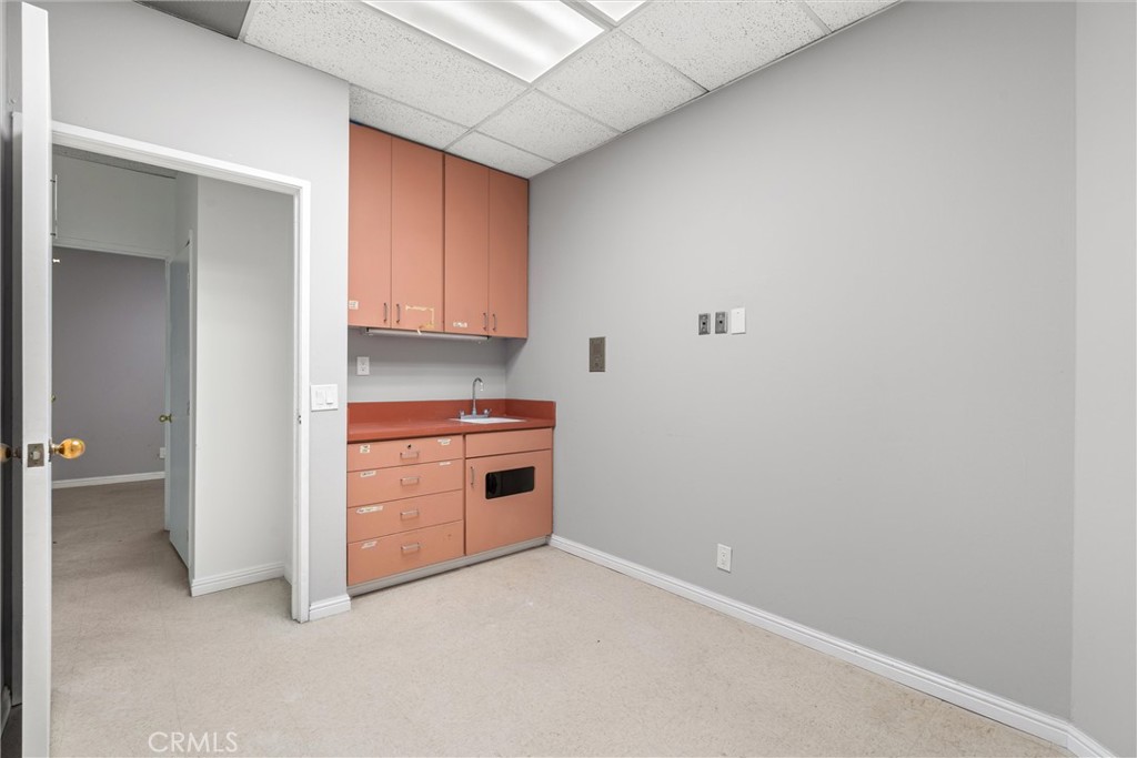 12321 Hawthorne Boulevard