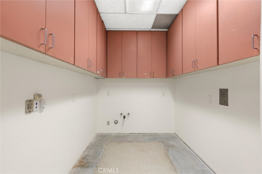 12321 Hawthorne Boulevard