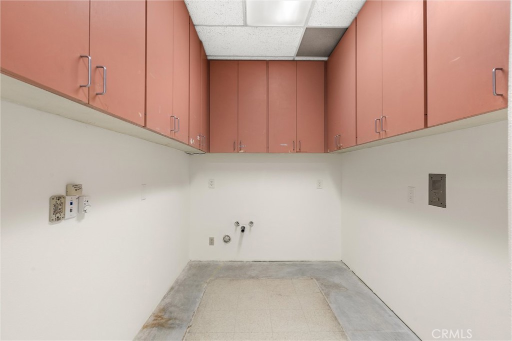 12321 Hawthorne Boulevard