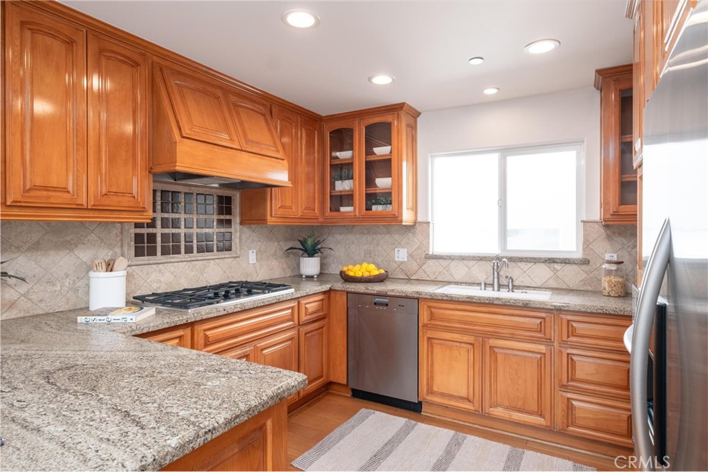 1103 S Catalina Avenue B