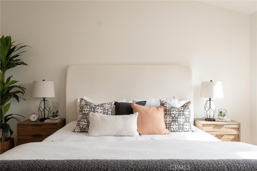 1103 S Catalina Avenue B